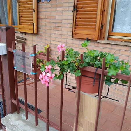 Scacciapensieri Vicino Al Policlinico E Al Centro Citta Siena