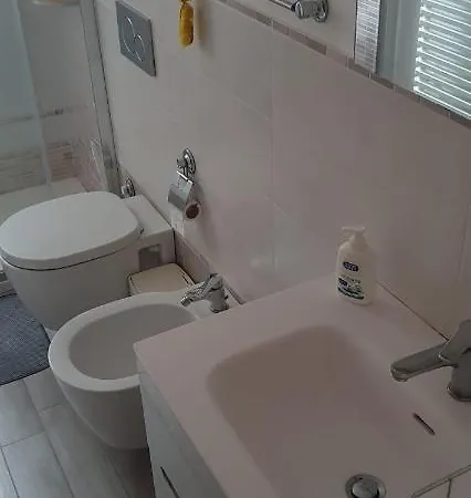 Apartamento Scacciapensieri Vicino Al Policlinico E Al Centro Citta